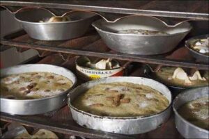 Elaboración del hornazo de Semana Santa