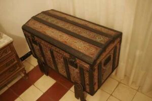 Cordobanes y Guadamecíes «Arte en cuero» de Bailen