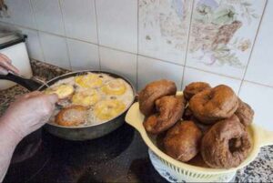 Elaboración de roscos fritos