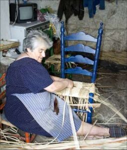 Elaboración sillas de enea