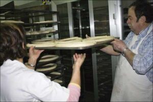 Elaboracón de roscas de San Blas