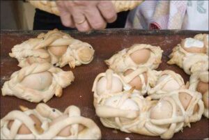 Elaboración de hornazos y palomitas