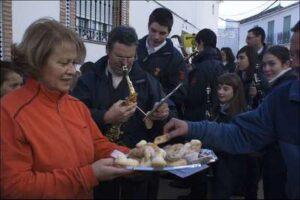 Elaboración de roscos de huevo