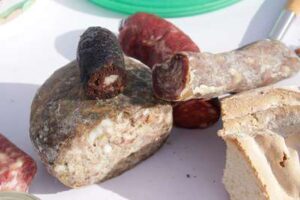 Elaboración de chacinas de trashumancia