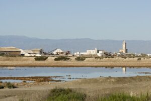 Paisaje salinero del Cabo de Gata